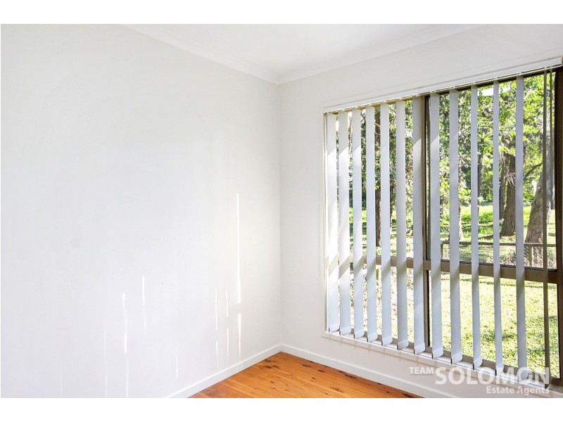 6 Merindah Street, Coochiemudlo Island QLD 4184