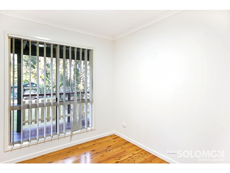 6 Merindah Street, Coochiemudlo Island QLD 4184