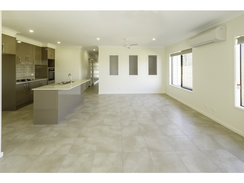 30 Splendour Circuit, Yarrabilba QLD 4207