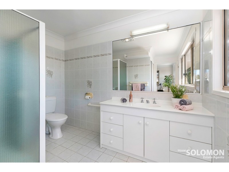 23-24 McCullagh Street, Cleveland QLD 4163