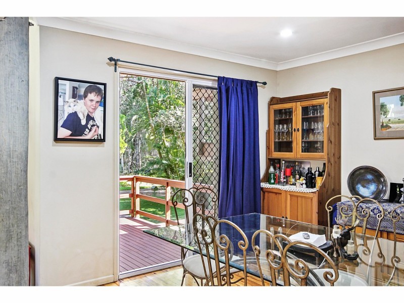 9 Innes Street, Coochiemudlo Island QLD 4184