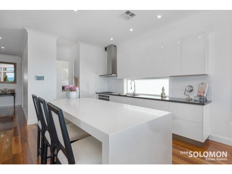 280 Queens Esplanade, Thorneside QLD 4158