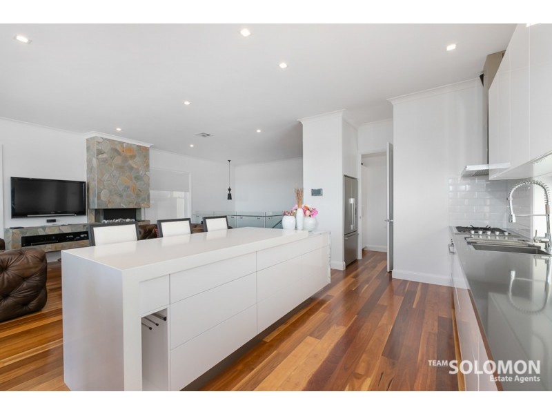 280 Queens Esplanade, Thorneside QLD 4158