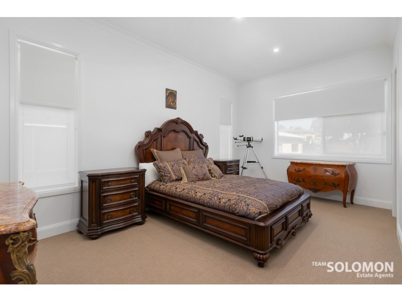 280 Queens Esplanade, Thorneside QLD 4158