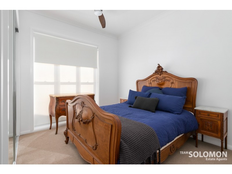 280 Queens Esplanade, Thorneside QLD 4158