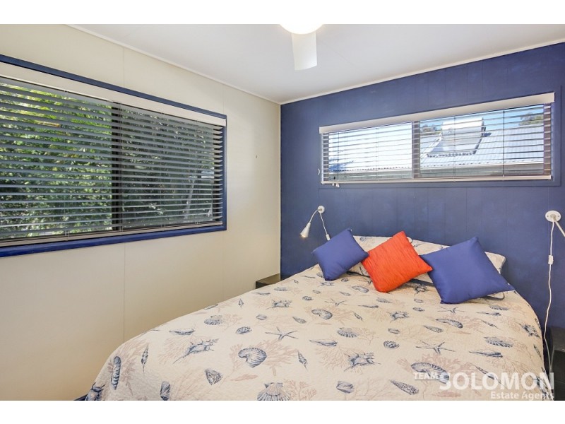 7 Orange Grove Street, Coochiemudlo Island QLD 4184