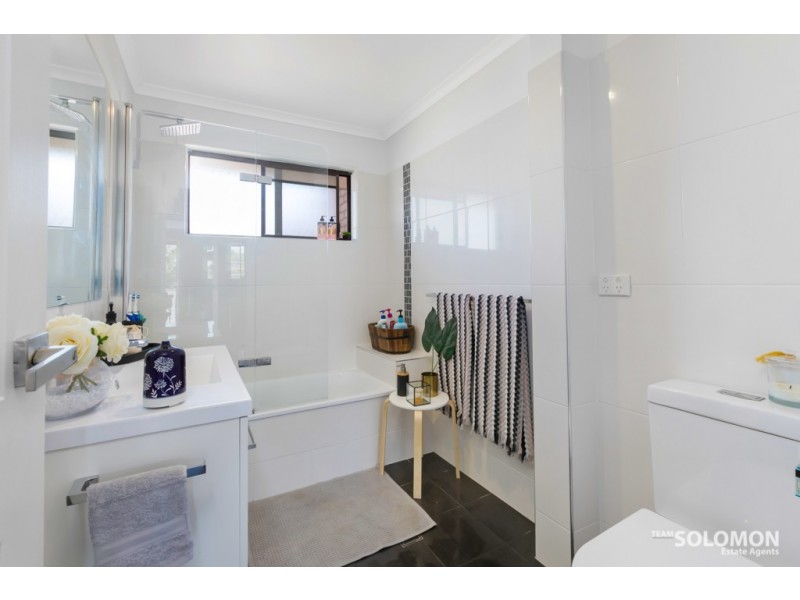 18/13 Holland Crs, Capalaba QLD 4157