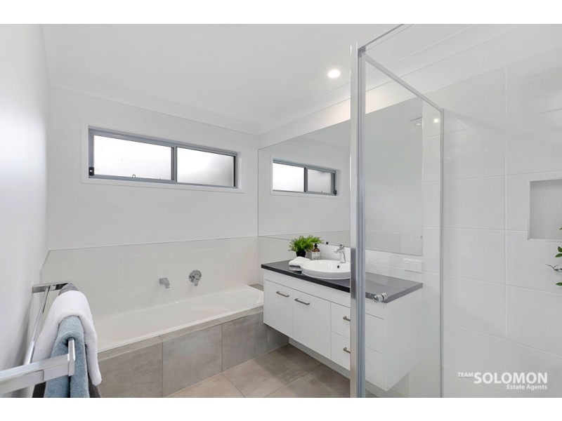 3 Bee Street, Ormiston QLD 4160