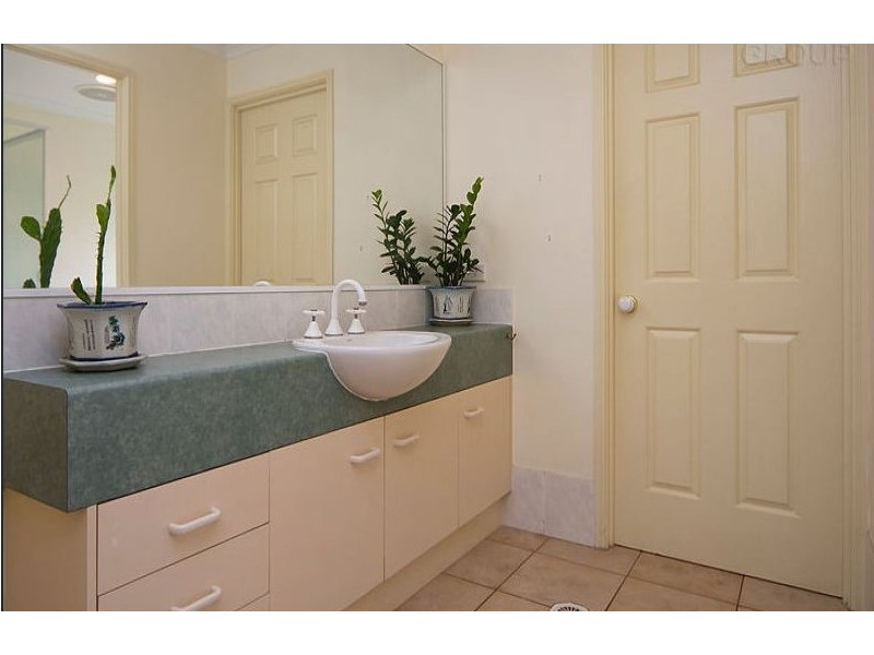 11 Chiswick Place, Forest Lake QLD 4078