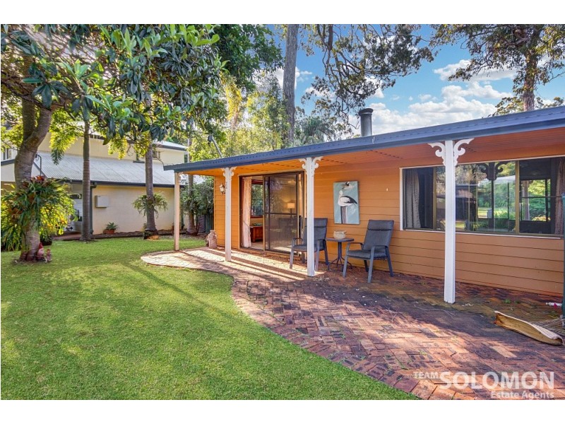 6 Mareela Street, Coochiemudlo Island QLD 4184