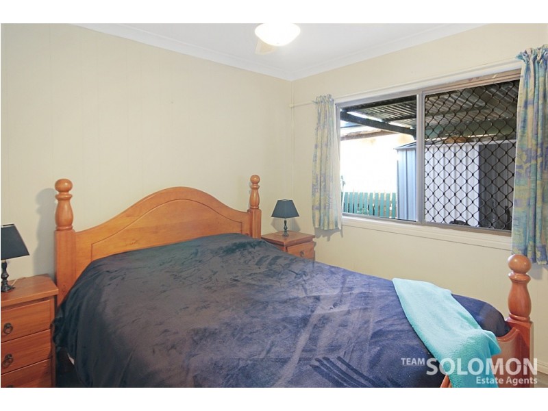 6 Mareela Street, Coochiemudlo Island QLD 4184