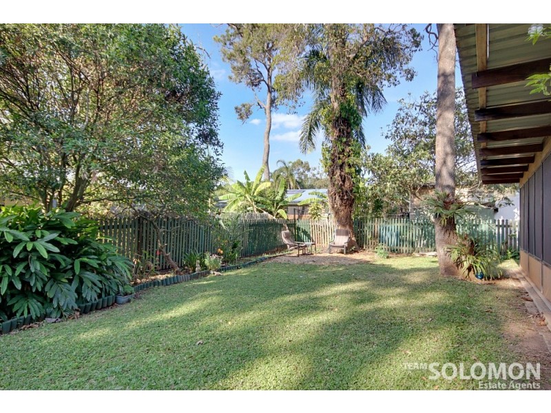 6 Mareela Street, Coochiemudlo Island QLD 4184