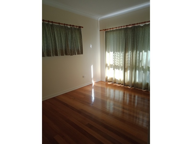 4 Mooroondu Street, Coochiemudlo Island QLD 4184