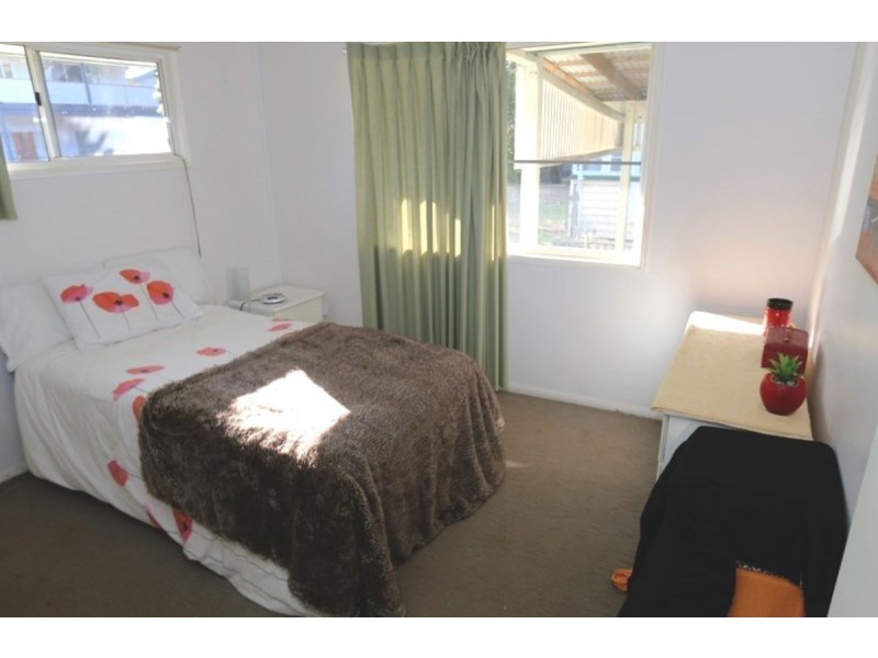 15 Kingfisher Street, Coochiemudlo Island QLD 4184