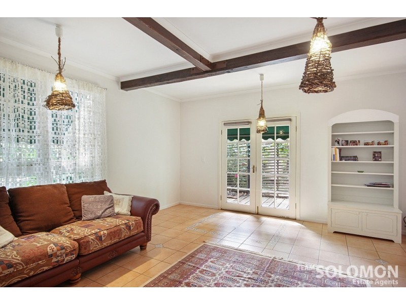 21 Aminya Street, Coochiemudlo Island QLD 4184