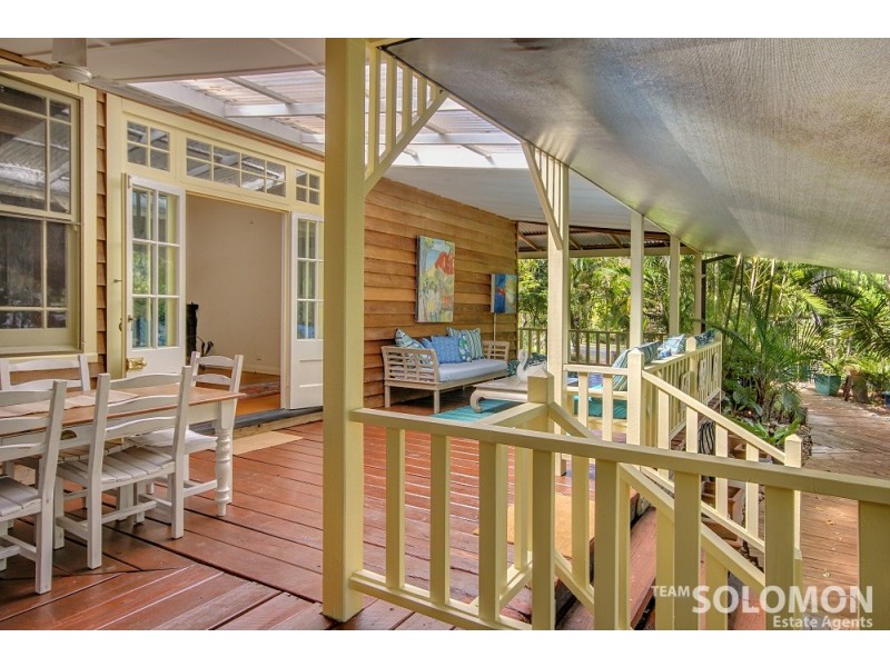 21 Aminya Street, Coochiemudlo Island QLD 4184