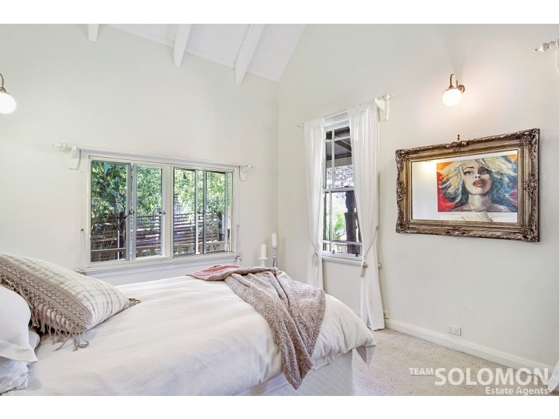 21 Aminya Street, Coochiemudlo Island QLD 4184