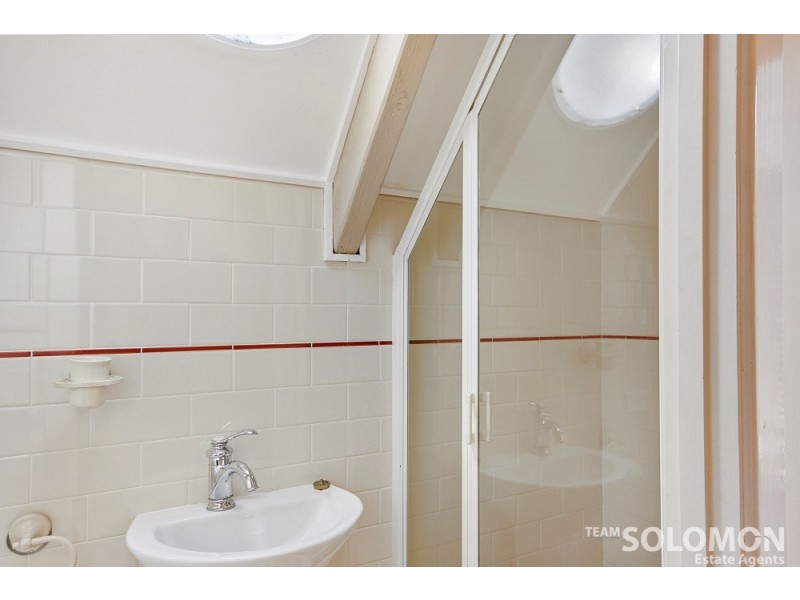 21 Aminya Street, Coochiemudlo Island QLD 4184