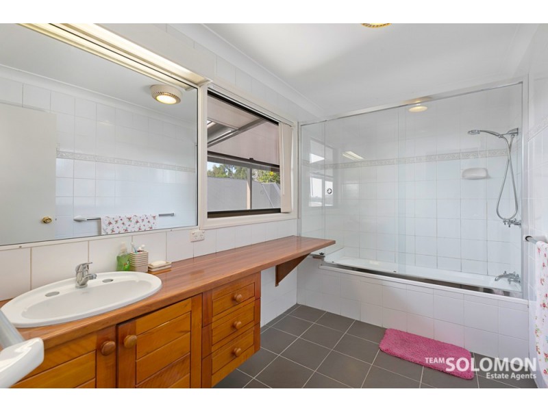 11 Francene Place, Birkdale QLD 4159