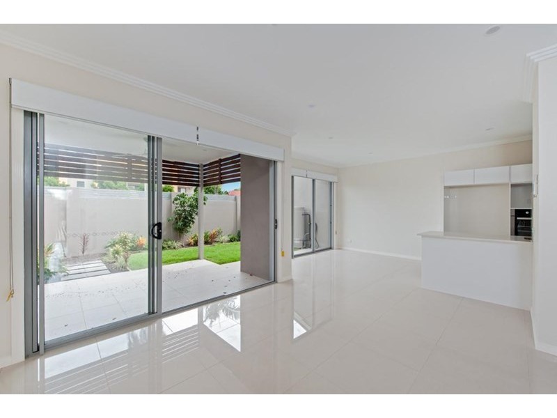 1/21-23 Passage Street, Cleveland QLD 4163