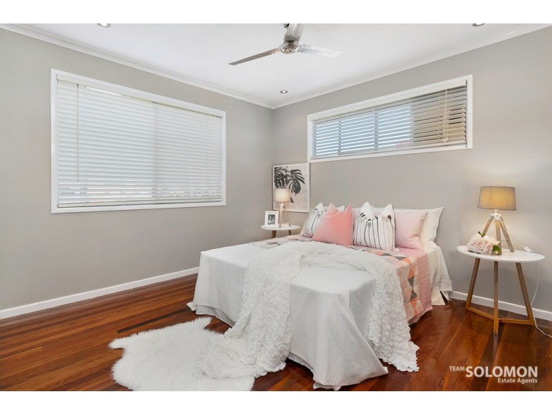 16 Leyton Street, Birkdale QLD 4159