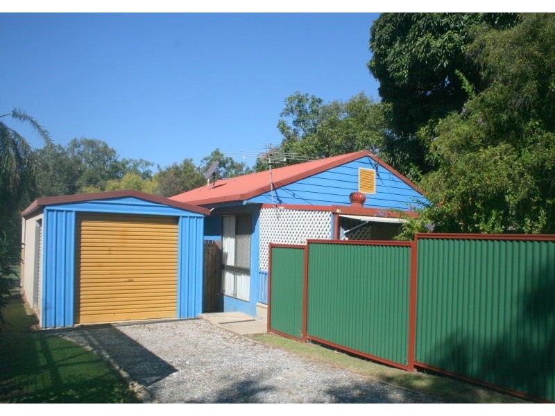 17 Orange Grove Street, Coochiemudlo Island QLD 4184