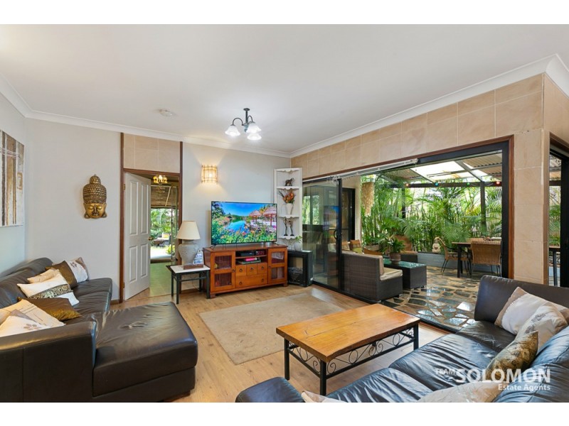 15 Wondall Road, Wynnum West QLD 4178
