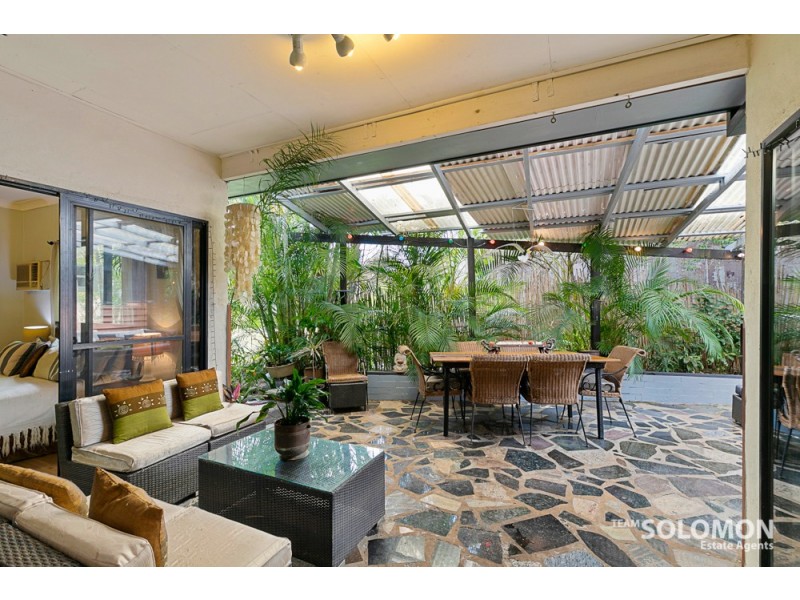15 Wondall Road, Wynnum West QLD 4178