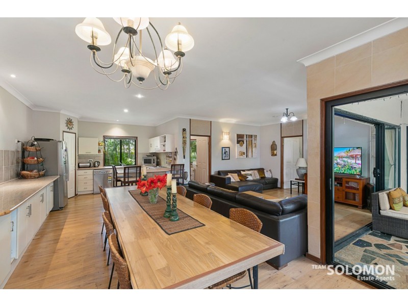 15 Wondall Road, Wynnum West QLD 4178