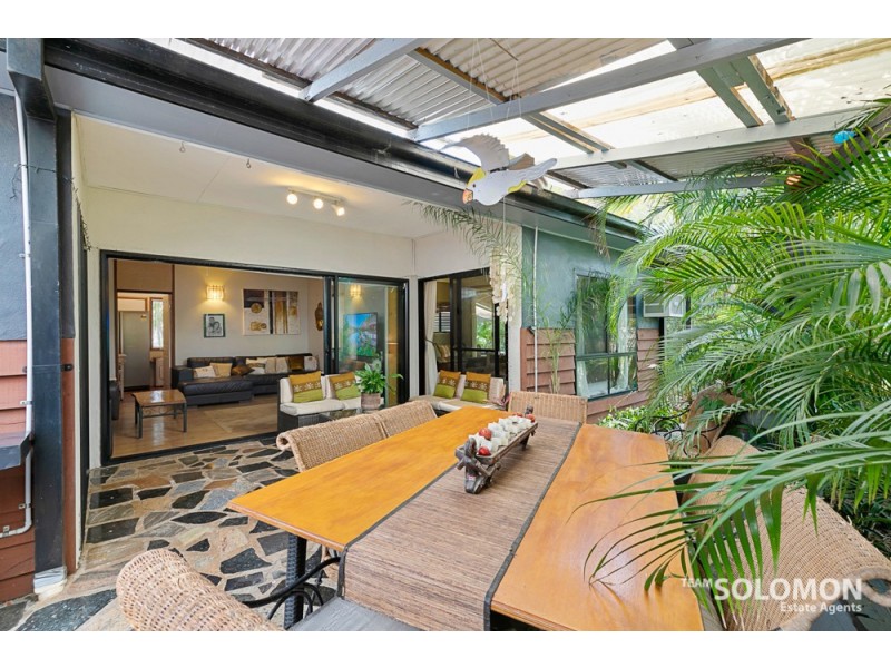 15 Wondall Road, Wynnum West QLD 4178