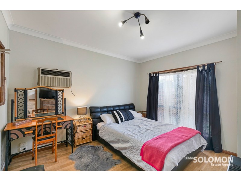 15 Wondall Road, Wynnum West QLD 4178
