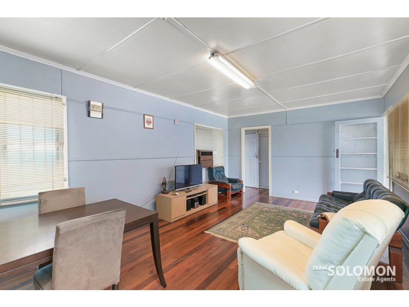 15 Wondall Road, Wynnum West QLD 4178