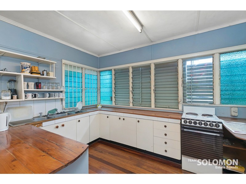 15 Wondall Road, Wynnum West QLD 4178