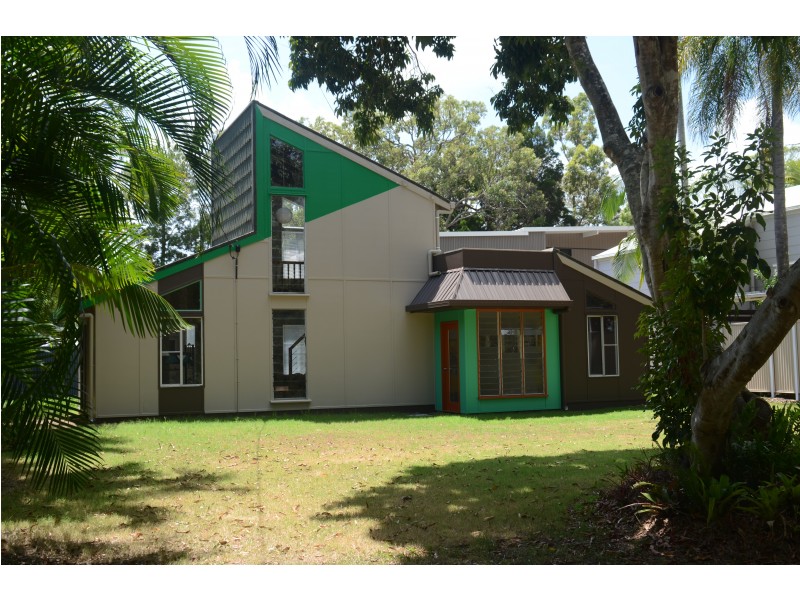 3 Innes Street, Coochiemudlo Island QLD 4184
