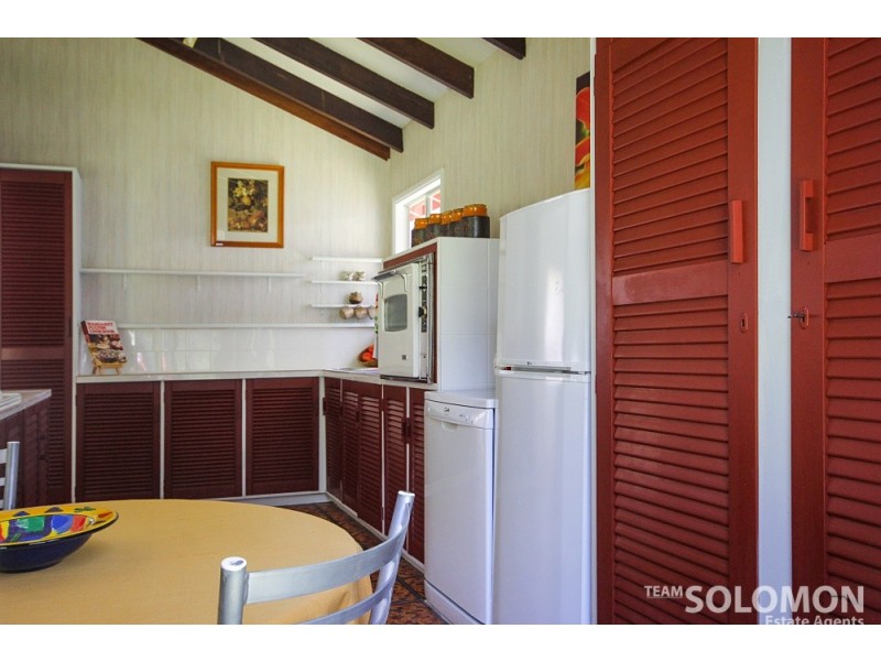 3 Innes Street, Coochiemudlo Island QLD 4184