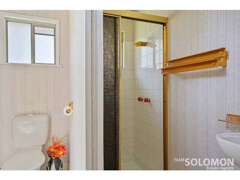 3 Innes Street, Coochiemudlo Island QLD 4184