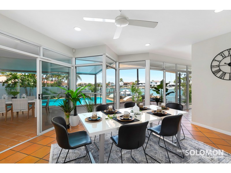 8 Captains Court, Raby Bay QLD 4163