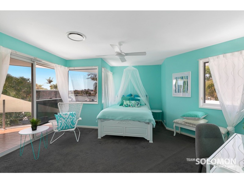 8 Captains Court, Raby Bay QLD 4163