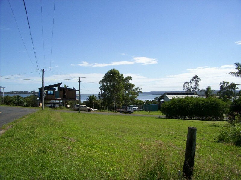 44 Bay Drive, Russell Island QLD 4184