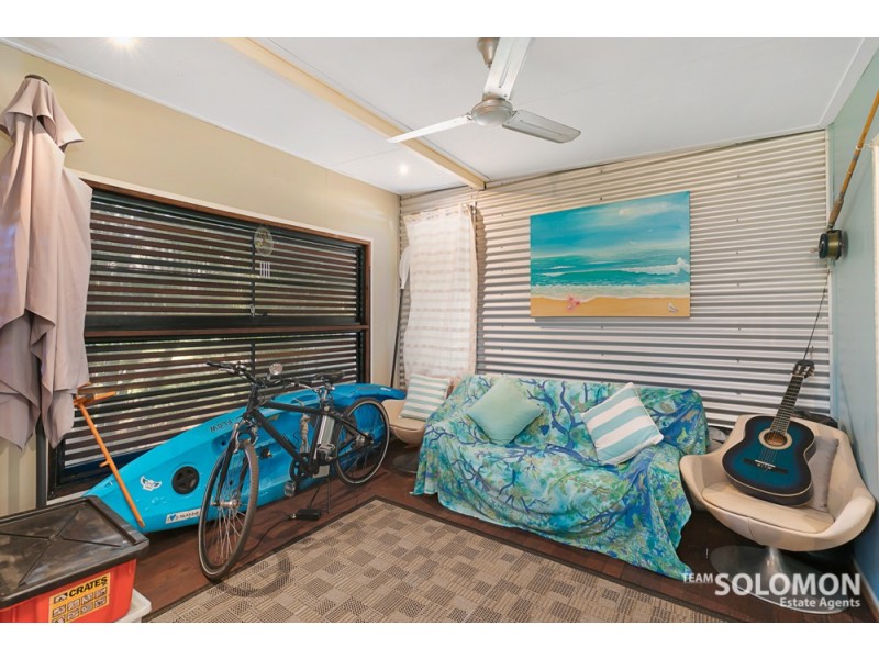 4 Aminya Street, Coochiemudlo Island QLD 4184