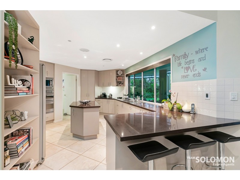 3 Themeda Court, Victoria Point QLD 4165