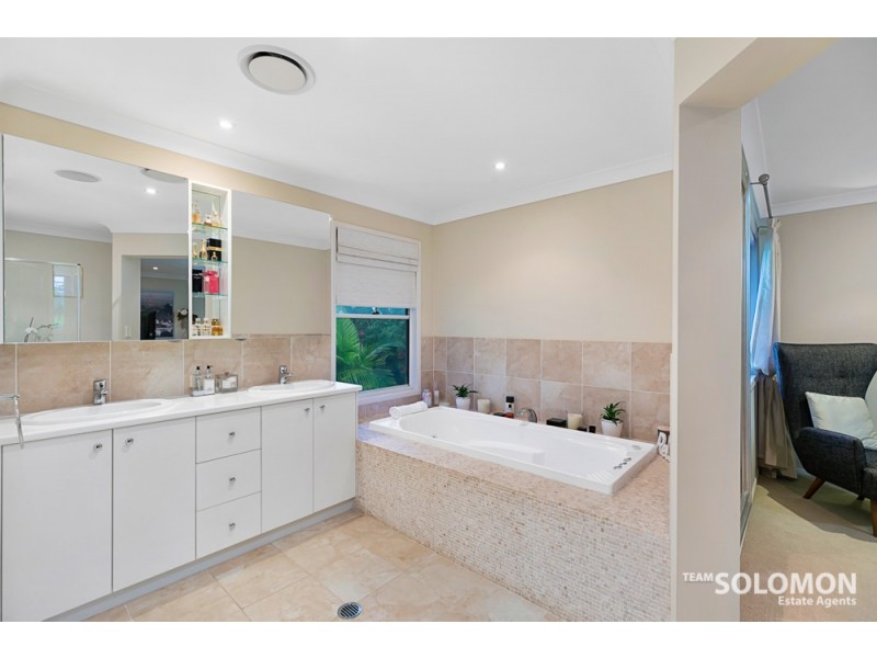 3 Themeda Court, Victoria Point QLD 4165