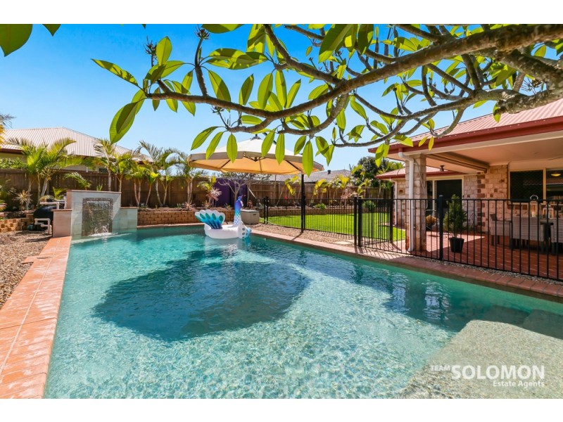 4 Hurst Close, Wellington Point QLD 4160