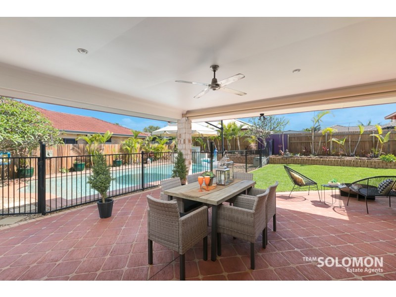 4 Hurst Close, Wellington Point QLD 4160