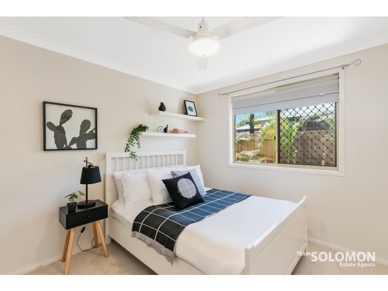 4 Hurst Close, Wellington Point QLD 4160