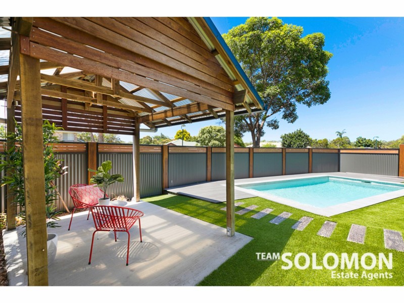 4 Caledonian Crescent, Alexandra Hills QLD 4161