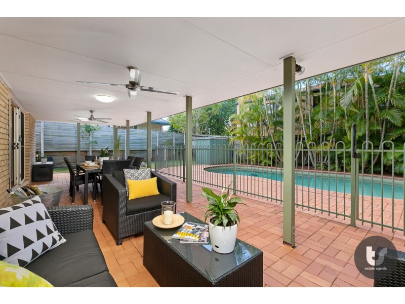 15 Burbank Road, Birkdale QLD 4159