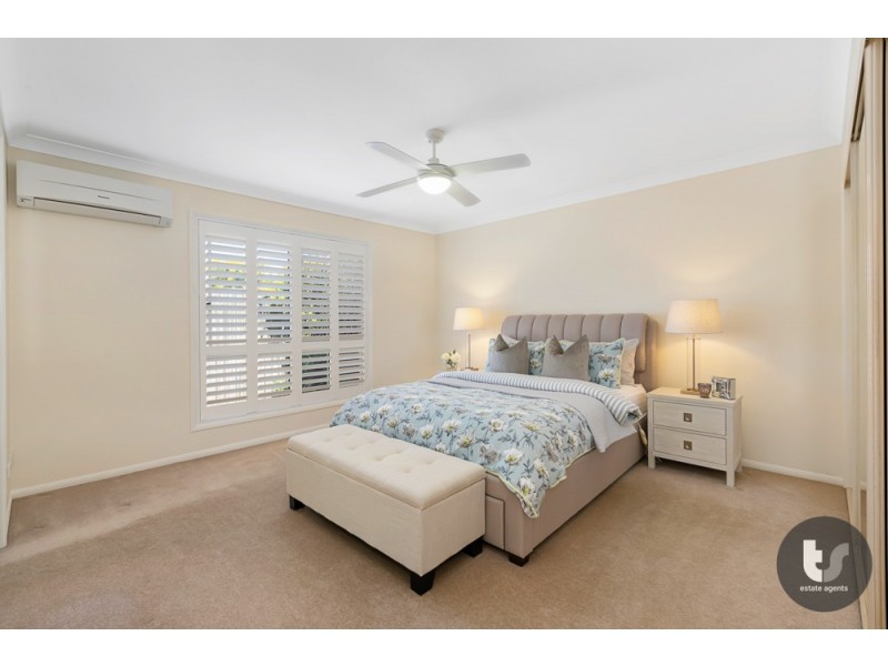 15 Burbank Road, Birkdale QLD 4159