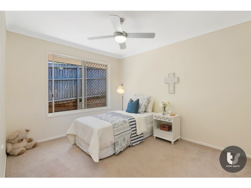 15 Burbank Road, Birkdale QLD 4159