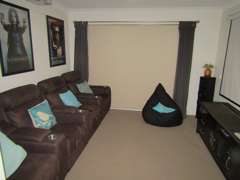 5 Duchess Place, Cleveland QLD 4163